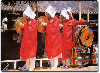 The Cymbals Dance